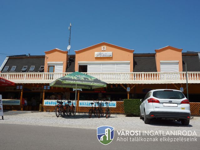 Kiváló Balatonparti, befektetési lehetőség!!!