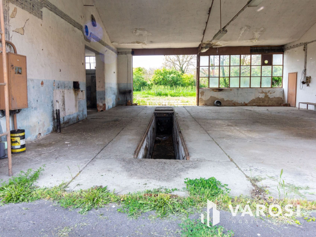 Derekegyházi ipari terület, vállalkozás eladó.