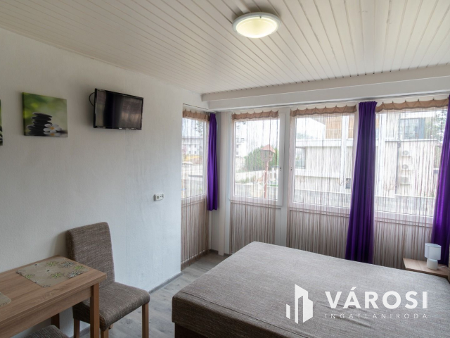 Panorámás nyaraló eladó Siófokon az Aranyparton