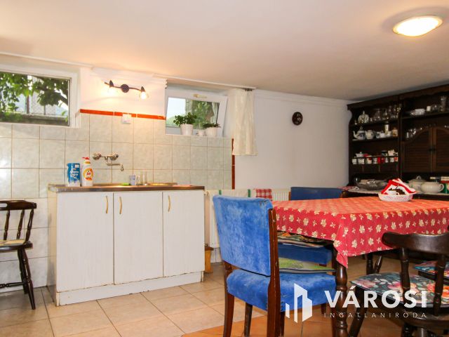 Napellemes ház Dömösön, elérhető áron