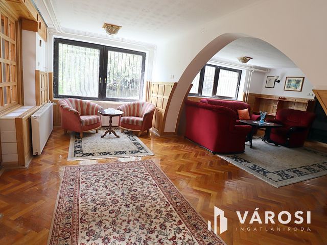 Parádon több generációs családi ház eladó