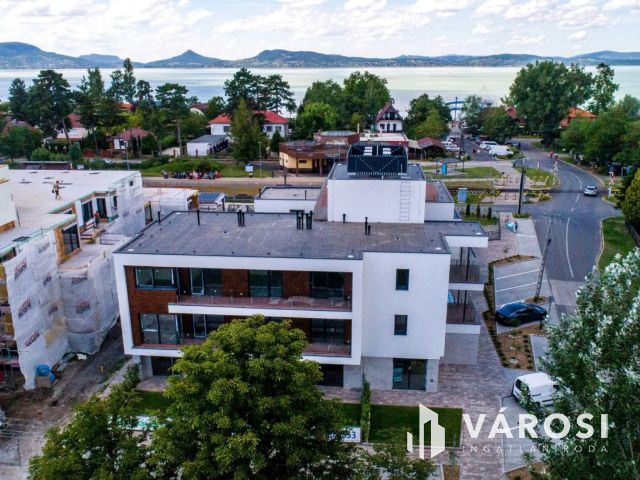Új építésű lakás (B307), a Balatontól 200 méter távolságra