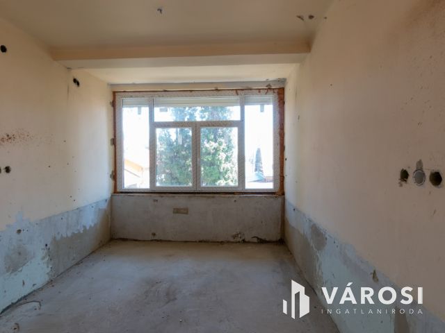 Kiváló befektetési lehetőség az Aranyparton