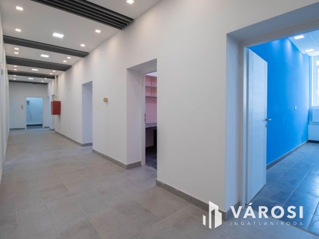 Felszerelt, berendezett, 21 m2-es fogászati rendelő Újbudán