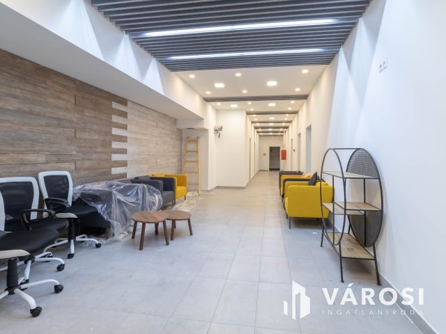 26 m2-es fogászati rendelő felszerelve, berendezve Újbudán