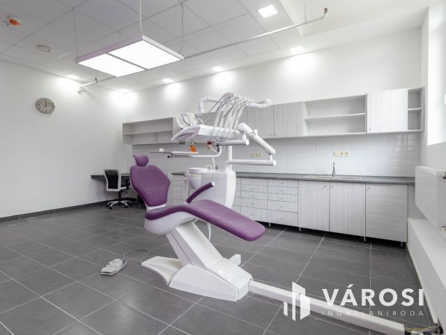 26 m2-es fogászati rendelő felszerelve, berendezve Újbudán