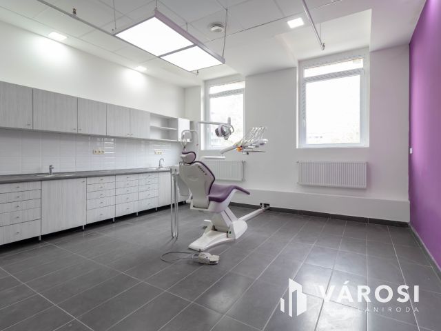 26 m2-es fogászati rendelő felszerelve, berendezve Újbudán