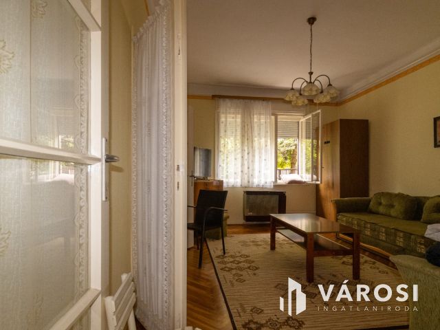 Gondosan karbantartott 2 szobás téglaház