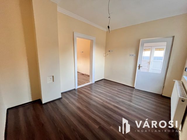 Felújított ház két lakrésszel – szabadság vagy befektetés