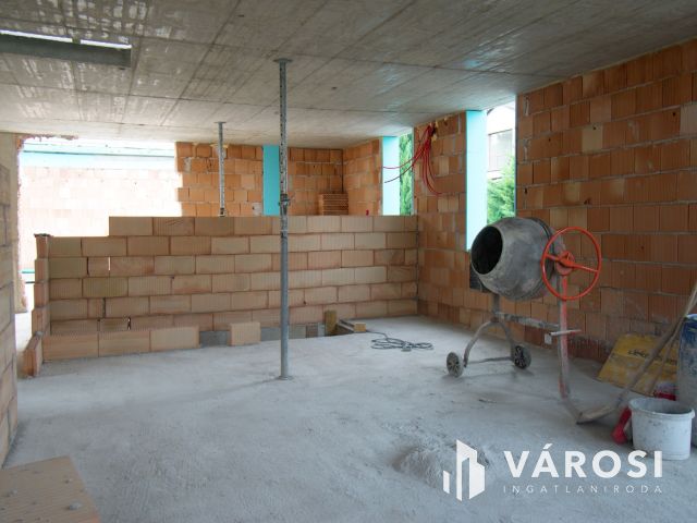 Prémium tetőteraszos, új építésű lakás Bókaitelepen