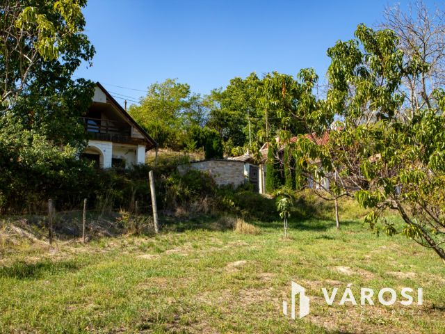 Nyaraló telkek Mohács-Szőlőhegyen