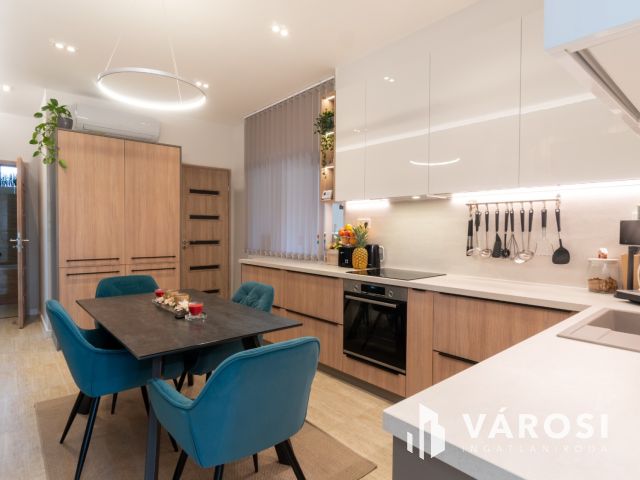 Exkluzív családi ház Tiszaföldvár szívében