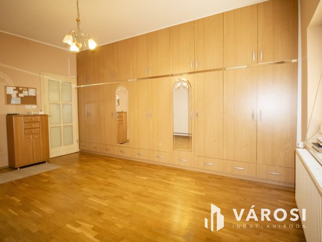 Többfunkciós komplexum Orosháza központjában