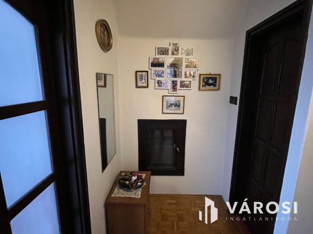 Debreceni 5 Szobás Jó Ház Csendes Kertvárosi Környezetben!