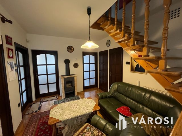 Debreceni 5 Szobás Jó Ház Csendes Kertvárosi Környezetben!