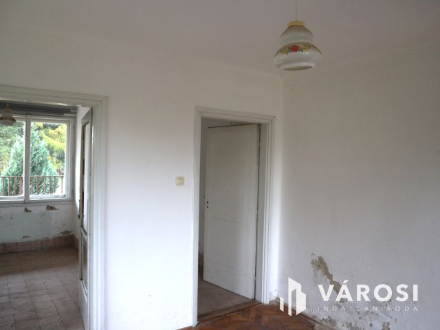 Csehimindszent,akár2generációs,felújítandó,szintes ház117m2