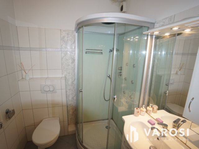 Kedves kis albérlet a Malomsok sétányon!