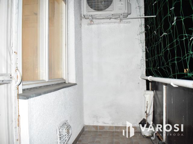 2 szobás, erkélyes lakás a Budapest krt-on!