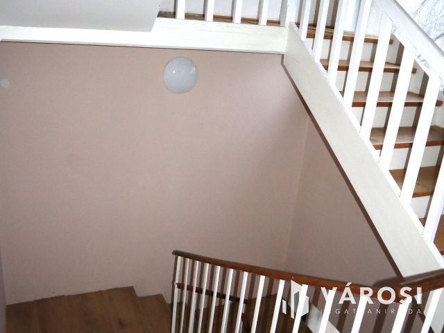 10 lakóegységes üdülőház Siófok Ezüstpartján eladó