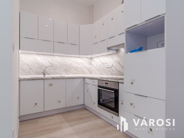 Akár lakni akár befektetni Vásárhely belvárosában 04