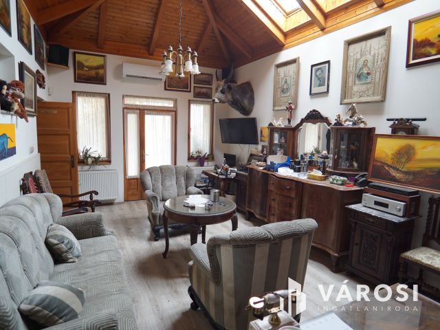 Jól működő vállalkozás eladó Bolttal és Telephellyel együtt!