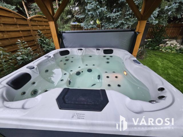 Kiváló, újszerű napelemes ikerfél Széplakon eladó