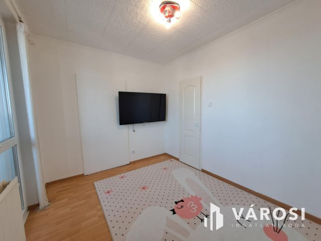 Agrárhoz közeli csendes, biztonságos panel lakás eladó