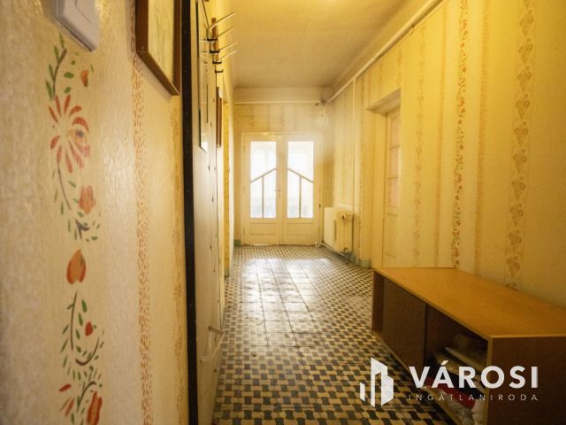 Nagy ház, jó elrendezés Kétsopronyban