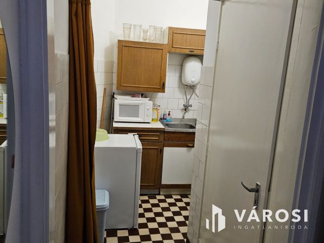 Debrecen Belvárosi Üzleti Ingatlan, Szuper Helyen!