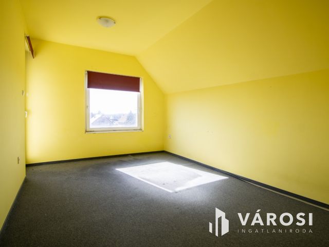 330 nm-es óriásház Orosházán