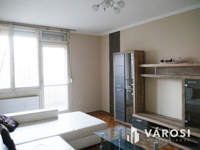 Csendes, jól élhető lakás, erkély, nyugodt környezet