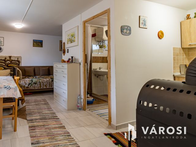 Művelés alól kivont zártkert, Szentmártonkátán eladó