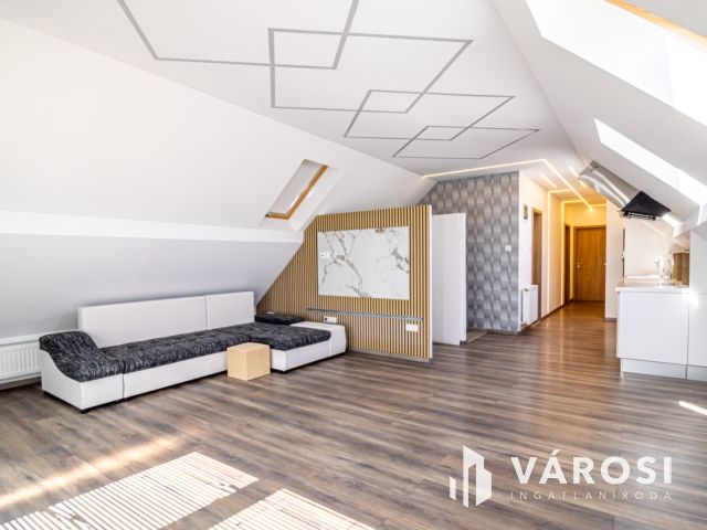 3 szobás dupla erkélyes 2020-ban épült lakás autóbeállóval