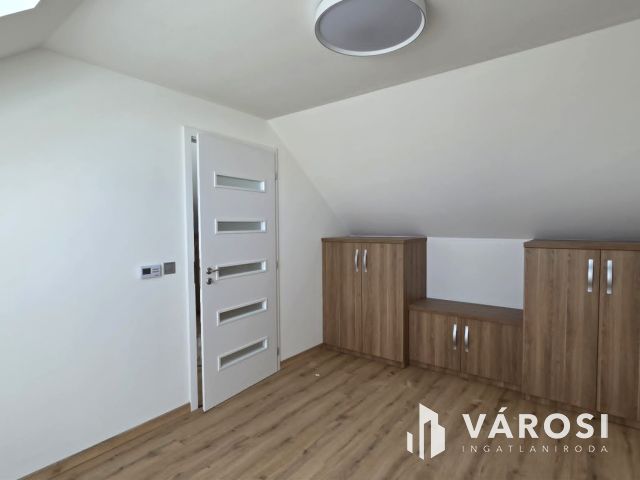 Új, Berendezett, Belvárosi Premium lakás-Debrecen